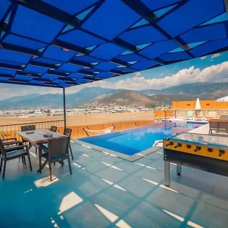 Hotel Stone Hause *