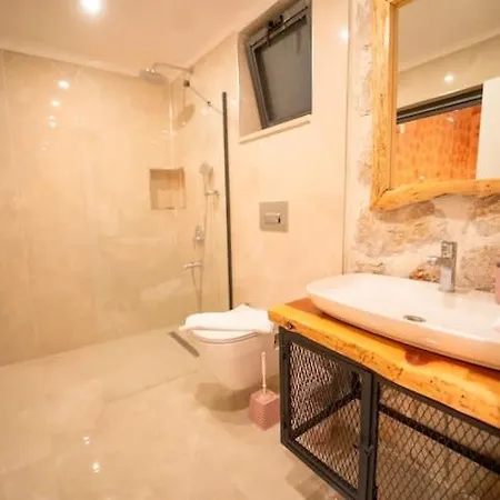 Stone Hause *